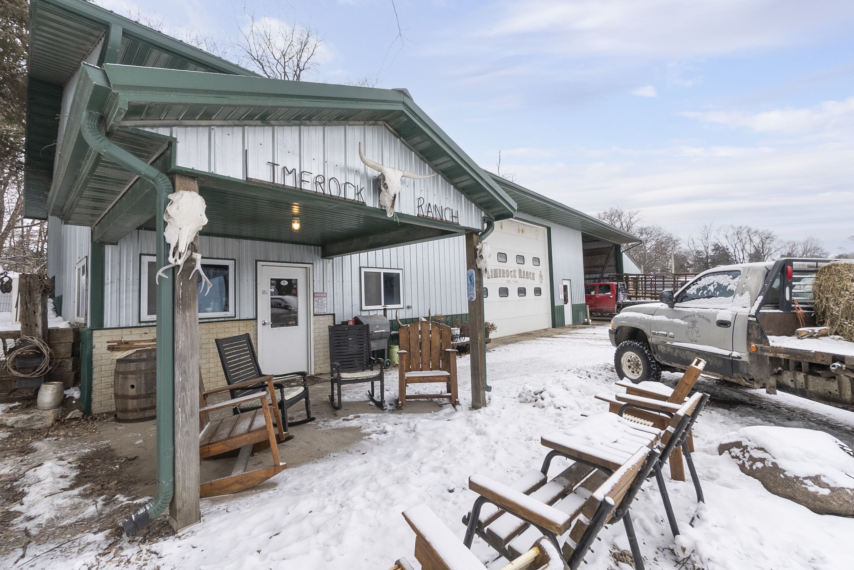 Listing Photo: 30-print-3251 Brandon Diagonal Blvd_Edits (30 of 52)